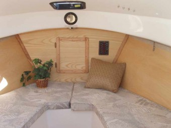 2008 Sun Cat Interior - Photo of Com-Pac Sun Cat sail boat